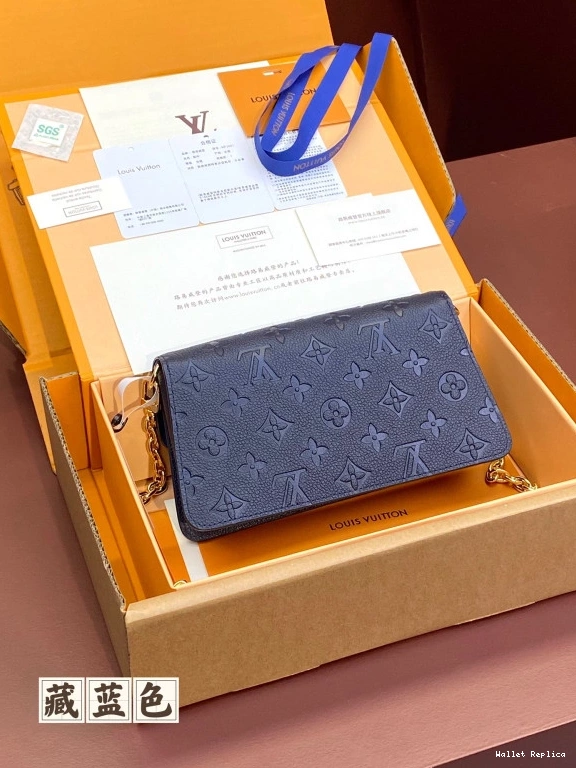 Cheap LOUIS VUITTON Wallet Chain On Métis 0712